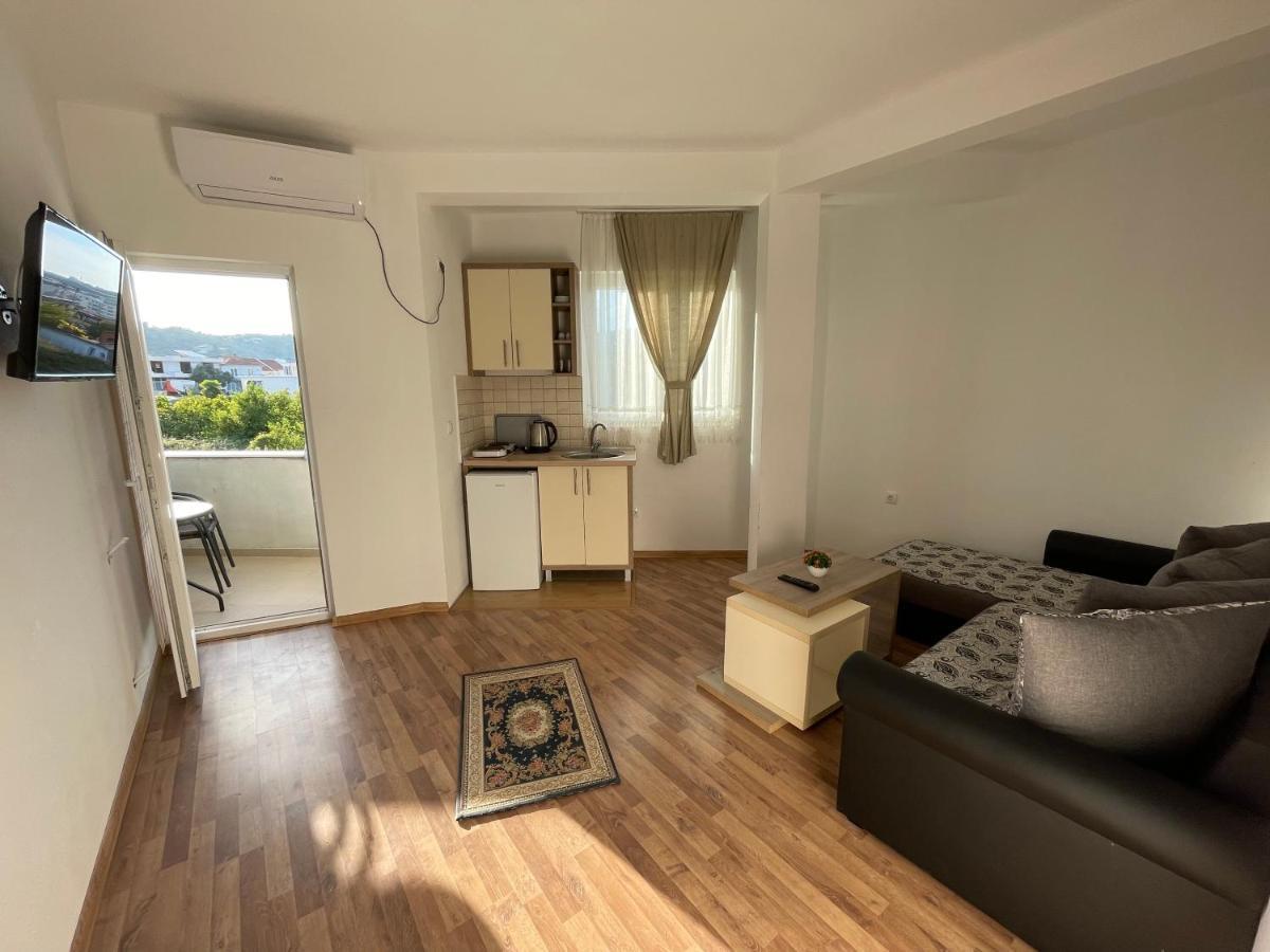 Apartments Jm Ulcinj Esterno foto