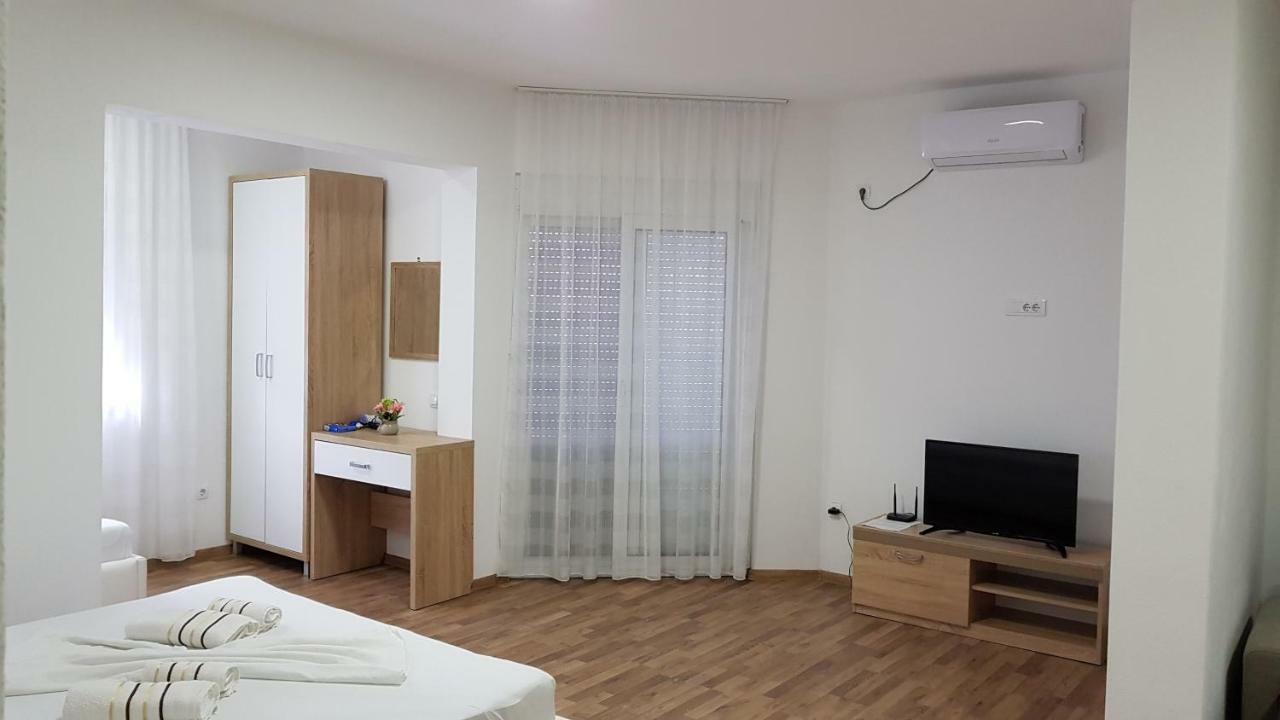 Apartments Jm Ulcinj Esterno foto